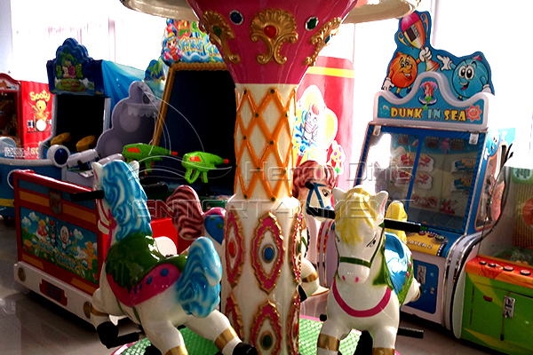 Cheap simple three horse carousel kiddie ride
