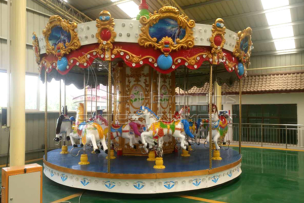carousel horses for sale in Dinis factory