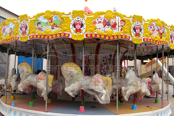 new large rotating horse kids rides is available in Dinis