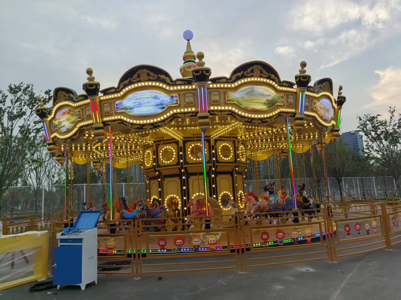 36-Seat Royal Carousel view 3