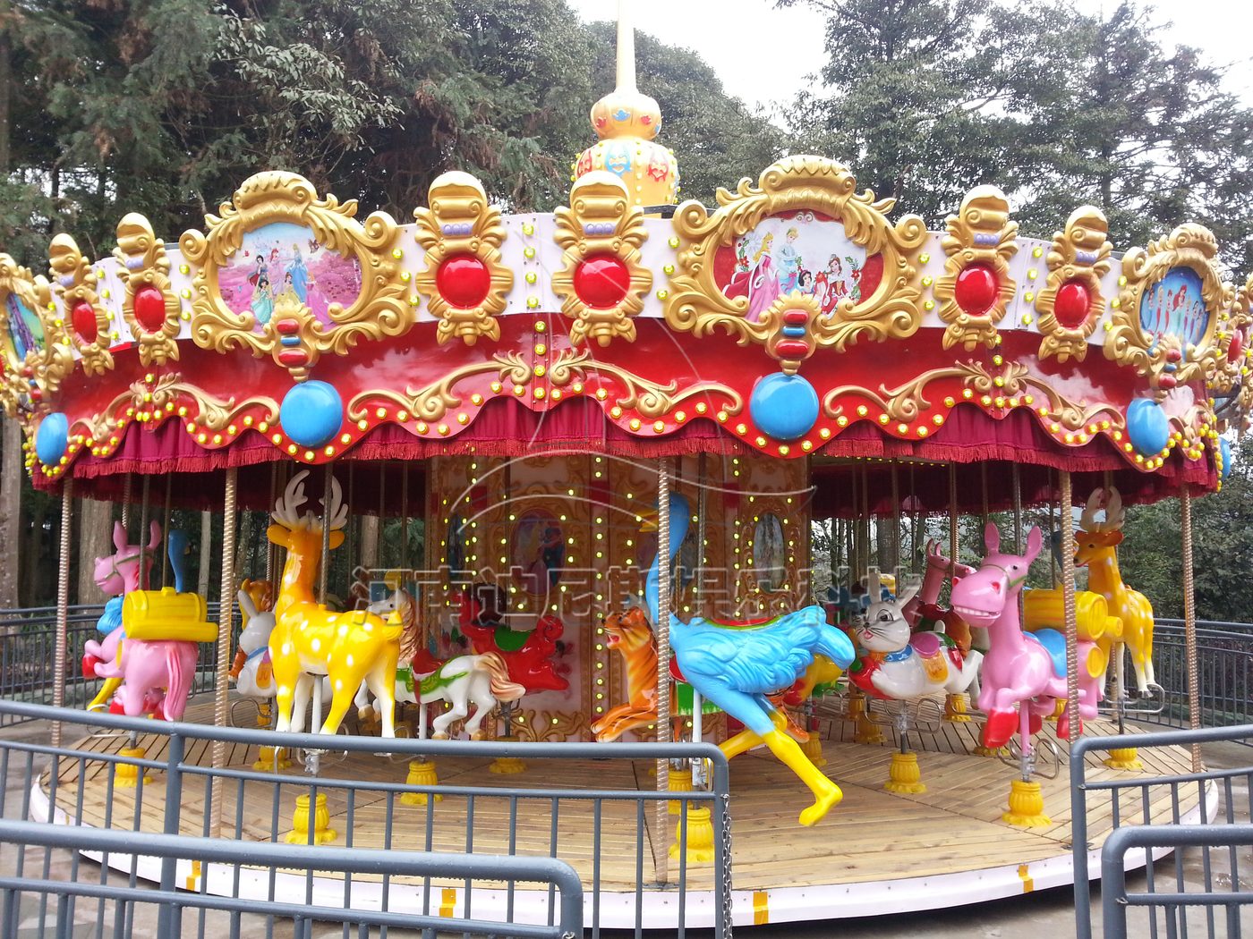 Vintage & Classic Carousel view 5